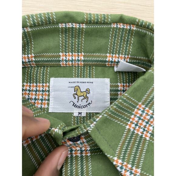 Green Plaid Men's Casual Button Down Shirt - Picture 6 of 7